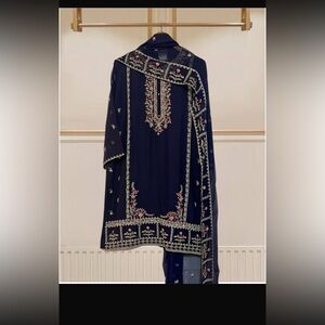 New arrivals chiffon handwork collection with matching pants
Size:44